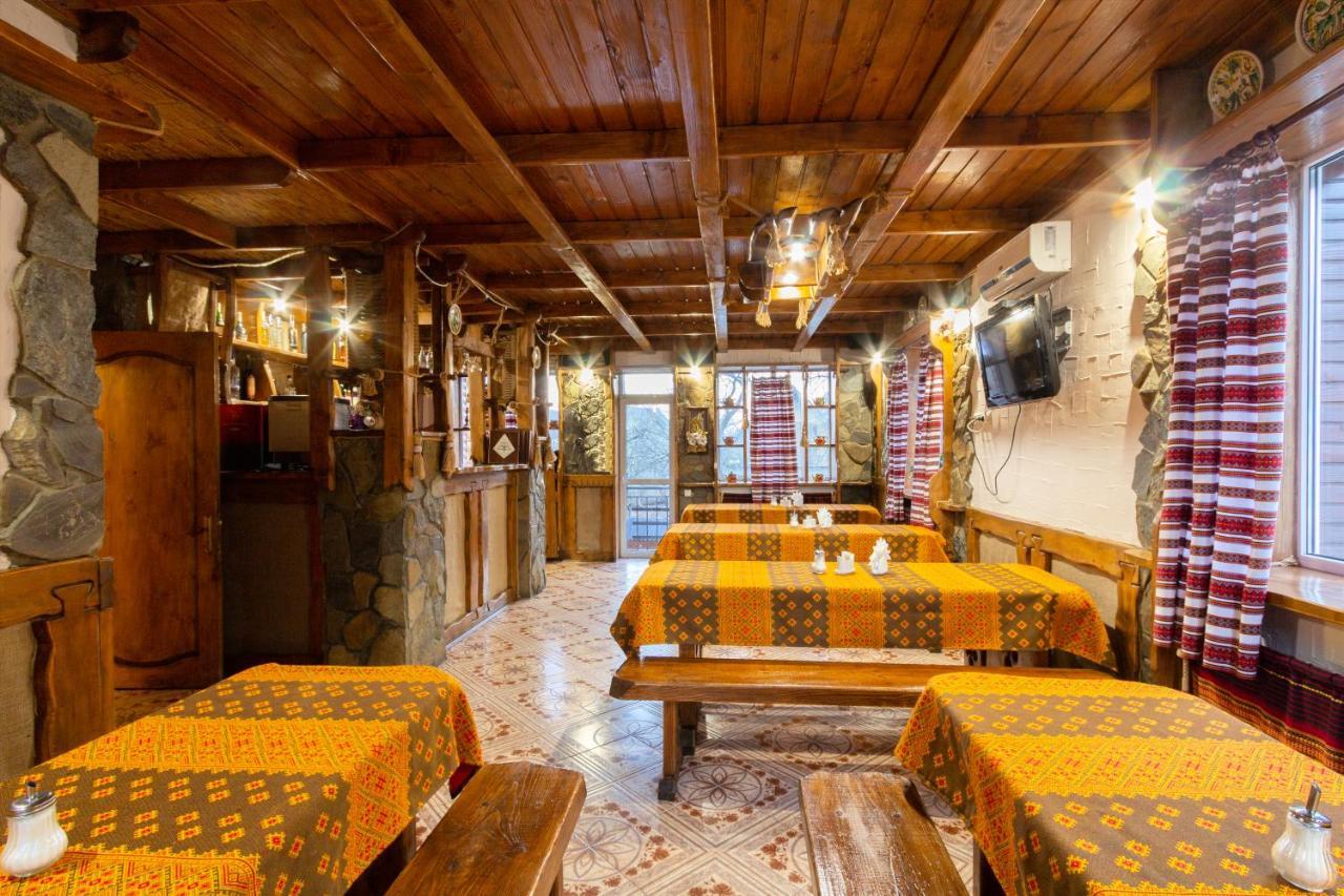 У Мар'Яни І Назара Yaremche Exterior foto